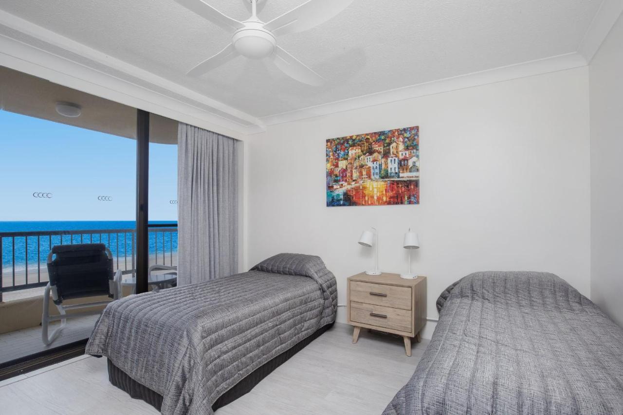 Pelican Sands Beach Resort Gold Coast Exterior foto