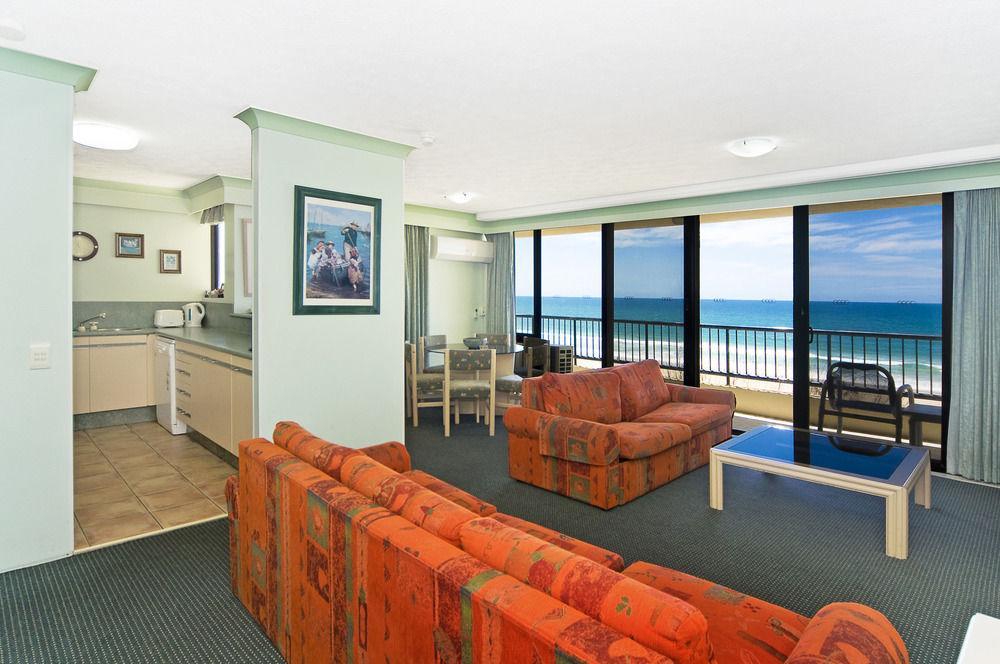 Pelican Sands Beach Resort Gold Coast Exterior foto